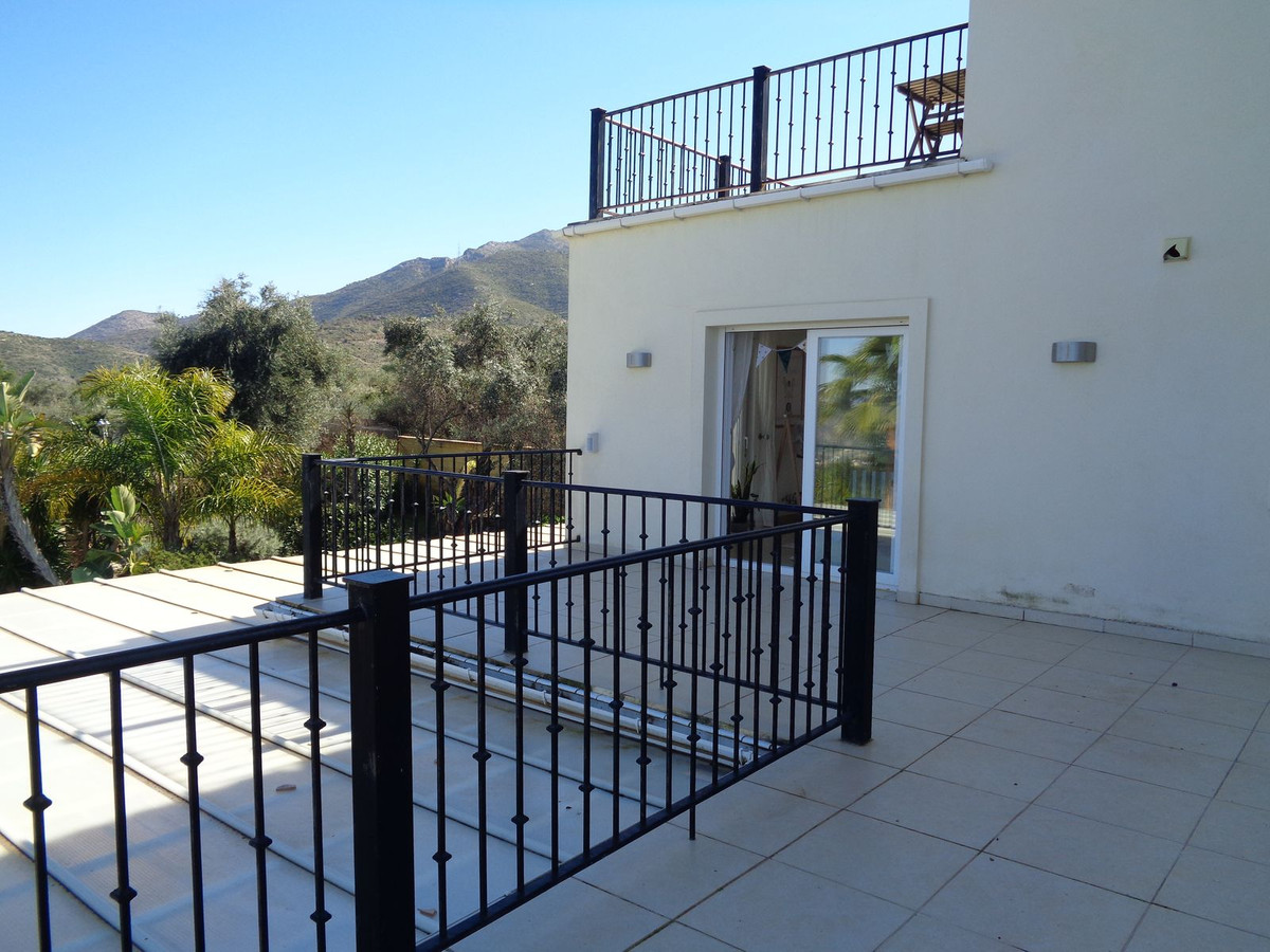 4 Bed Townhouse for sale in Alhaurín De La Torre Costa Del Sol, Málaga, Spain