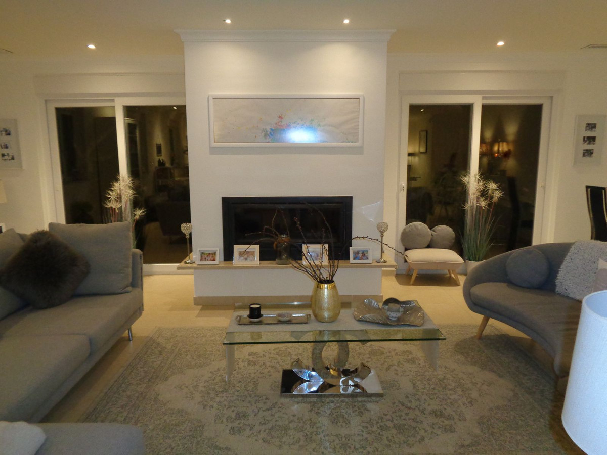 4 Bed Townhouse for sale in Alhaurín De La Torre Costa Del Sol, Málaga, Spain