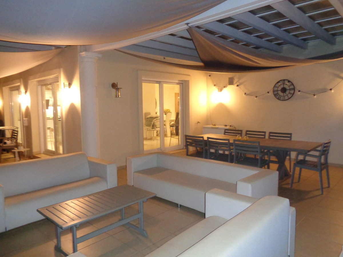 4 Bed Townhouse for sale in Alhaurín De La Torre Costa Del Sol, Málaga, Spain
