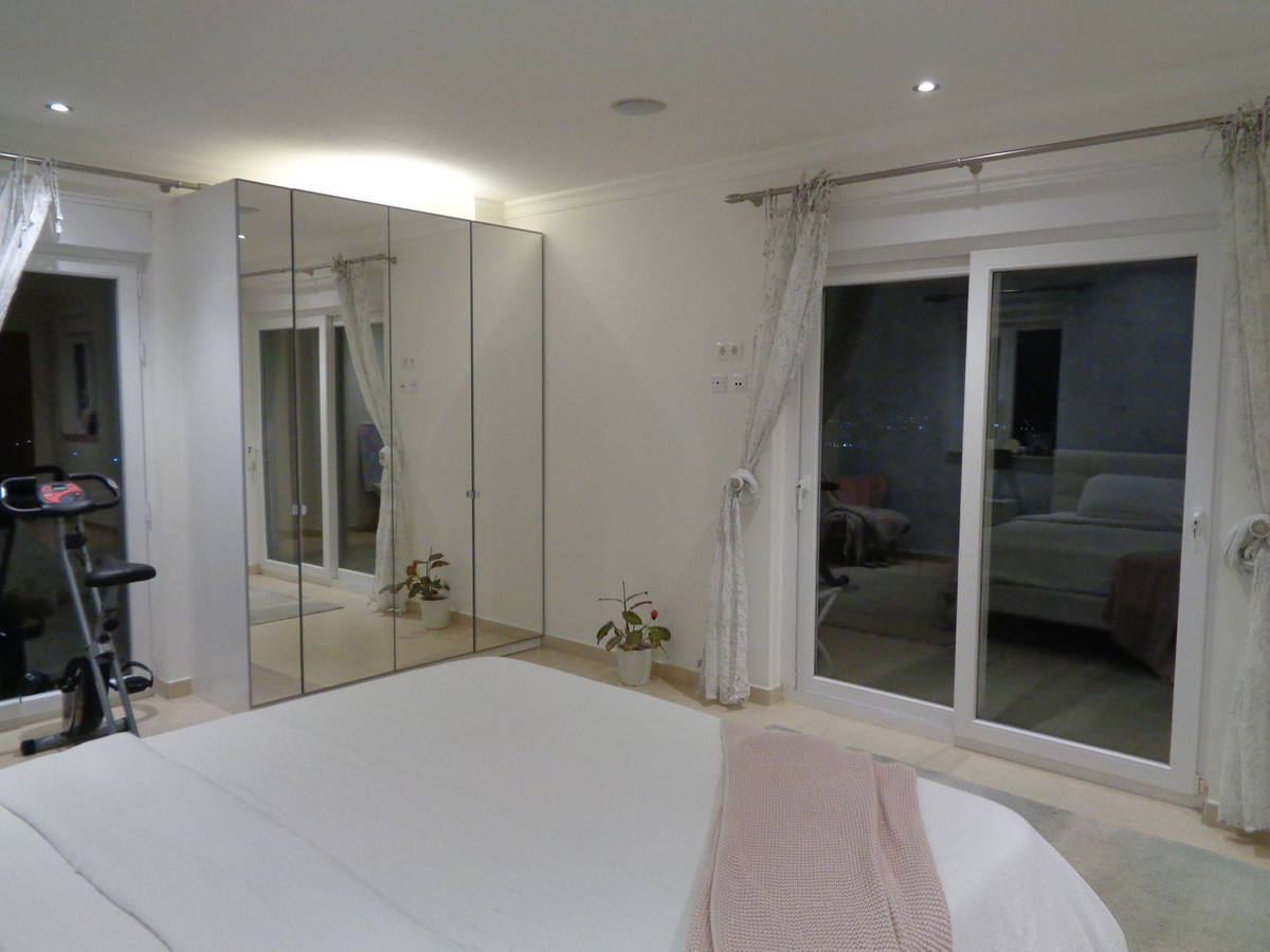 4 Bed Townhouse for sale in Alhaurín De La Torre Costa Del Sol, Málaga, Spain