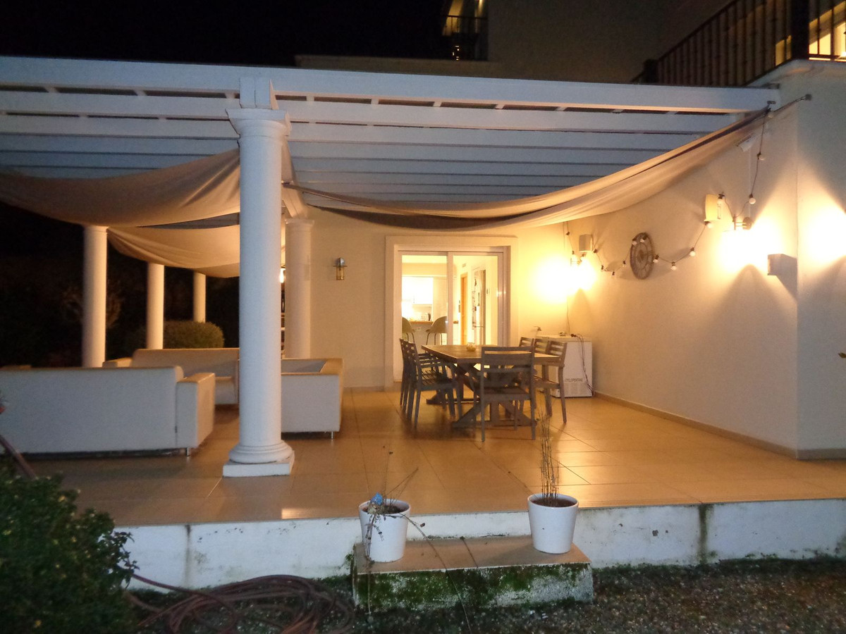 4 Bed Townhouse for sale in Alhaurín De La Torre Costa Del Sol, Málaga, Spain