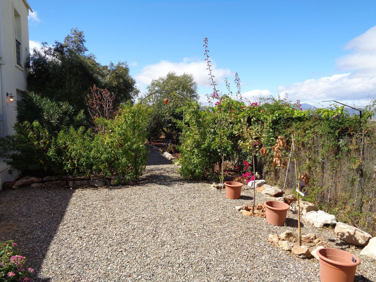 4 Bed Townhouse for sale in Alhaurín De La Torre Costa Del Sol, Málaga, Spain