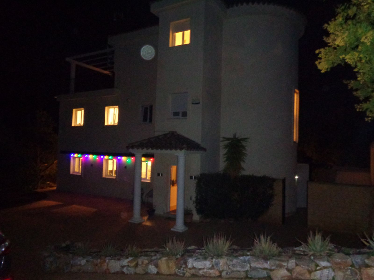 4 Bed Townhouse for sale in Alhaurín De La Torre Costa Del Sol, Málaga, Spain