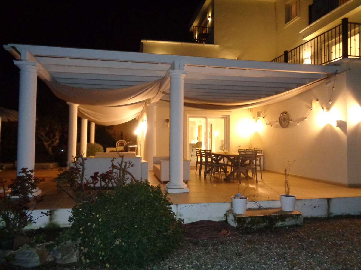 4 Bed Townhouse for sale in Alhaurín De La Torre Costa Del Sol, Málaga, Spain