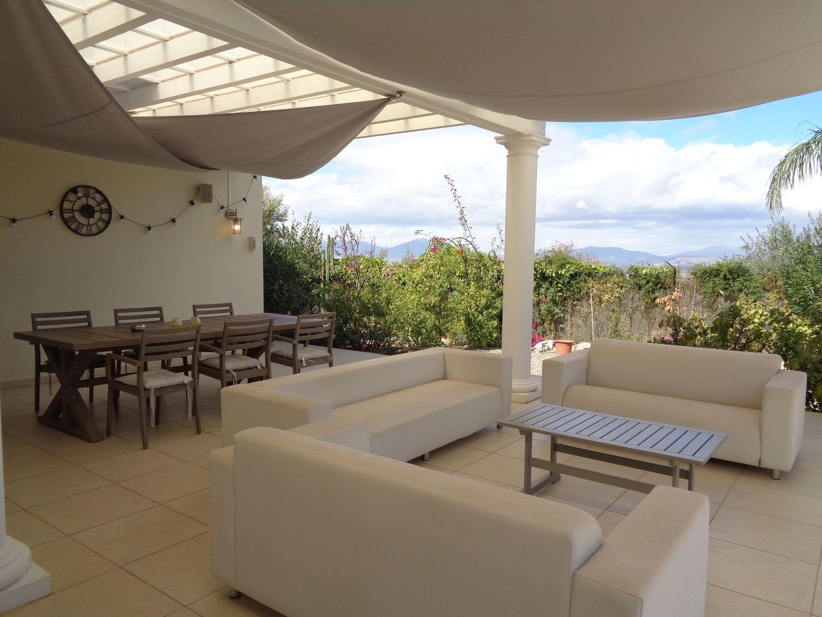 4 Bed Townhouse for sale in Alhaurín De La Torre Costa Del Sol, Málaga, Spain