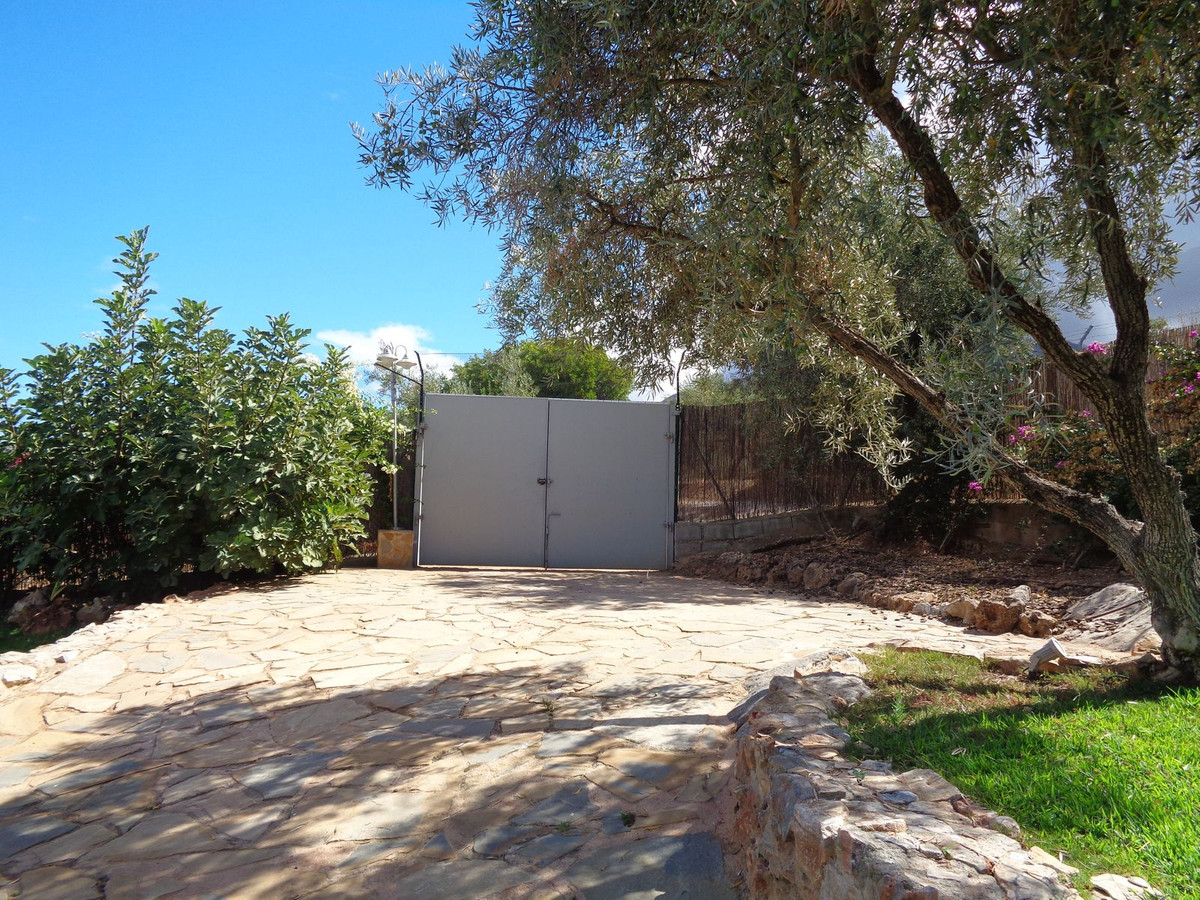 4 Bed Townhouse for sale in Alhaurín De La Torre Costa Del Sol, Málaga, Spain