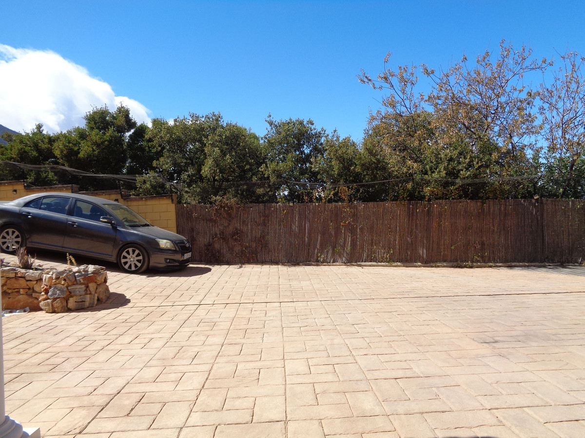 4 Bed Townhouse for sale in Alhaurín De La Torre Costa Del Sol, Málaga, Spain