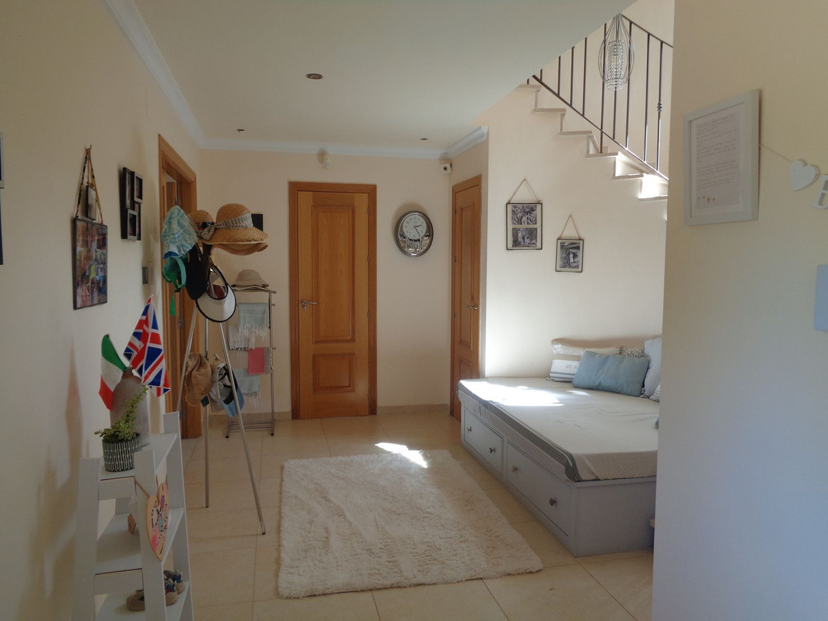4 Bed Townhouse for sale in Alhaurín De La Torre Costa Del Sol, Málaga, Spain