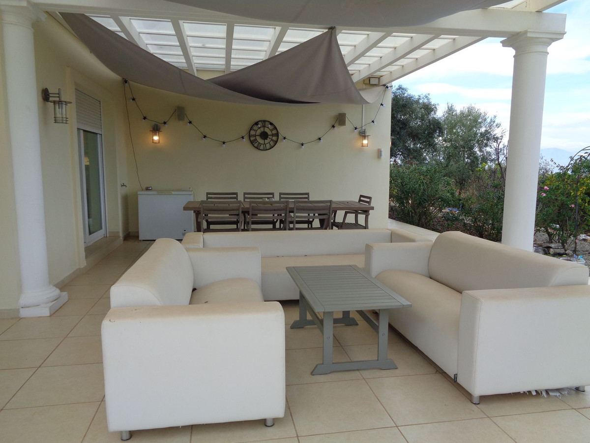 4 Bed Townhouse for sale in Alhaurín De La Torre Costa Del Sol, Málaga, Spain
