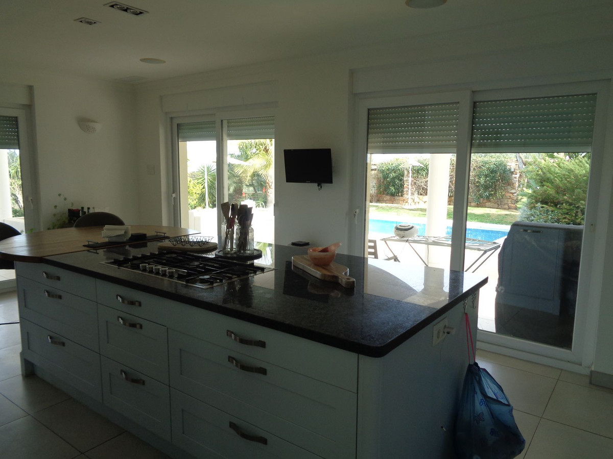 4 Bed Townhouse for sale in Alhaurín De La Torre Costa Del Sol, Málaga, Spain