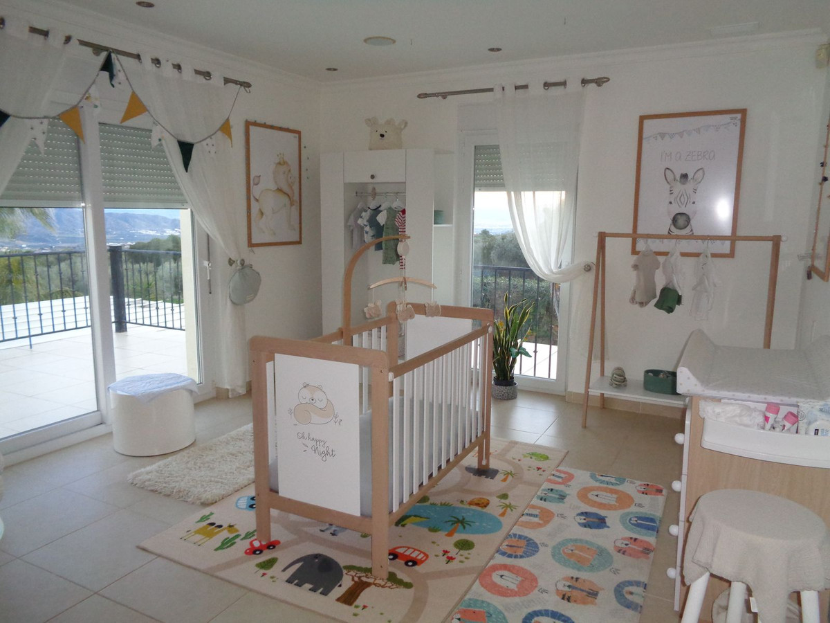 4 Bed Townhouse for sale in Alhaurín De La Torre Costa Del Sol, Málaga, Spain