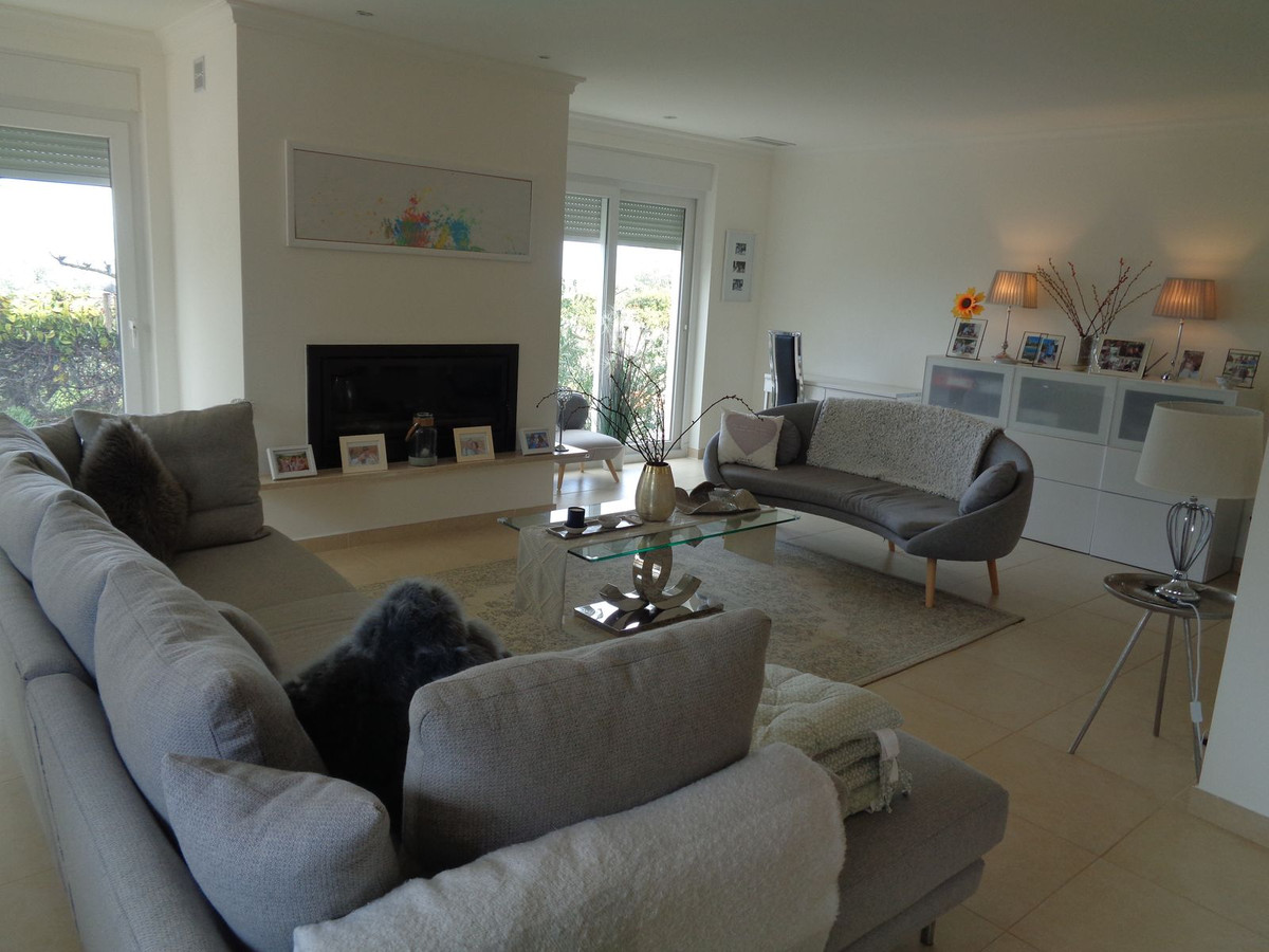 4 Bed Townhouse for sale in Alhaurín De La Torre Costa Del Sol, Málaga, Spain