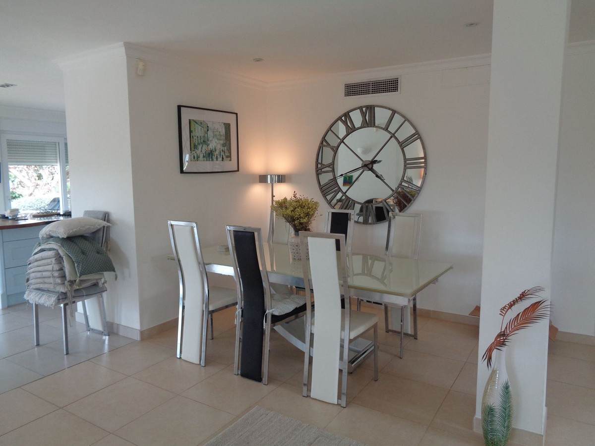 4 Bed Townhouse for sale in Alhaurín De La Torre Costa Del Sol, Málaga, Spain