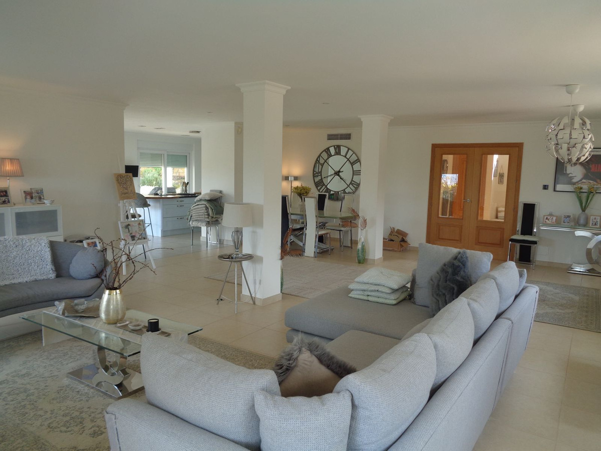 4 Bed Townhouse for sale in Alhaurín De La Torre Costa Del Sol, Málaga, Spain