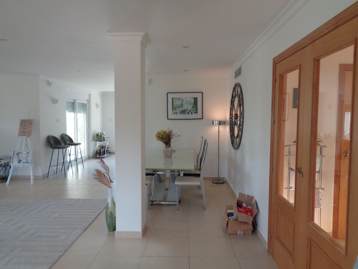 4 Bed Townhouse for sale in Alhaurín De La Torre Costa Del Sol, Málaga, Spain