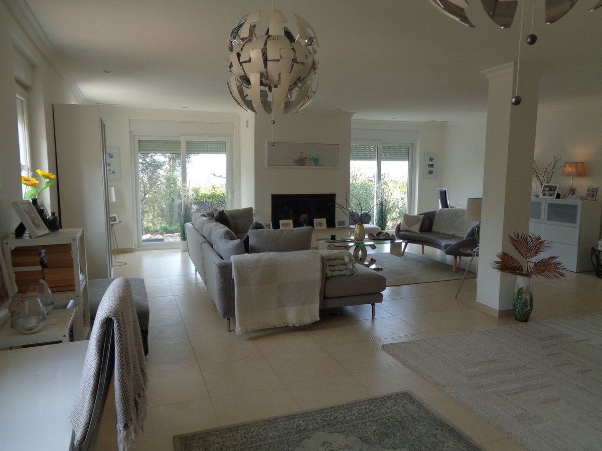 4 Bed Townhouse for sale in Alhaurín De La Torre Costa Del Sol, Málaga, Spain