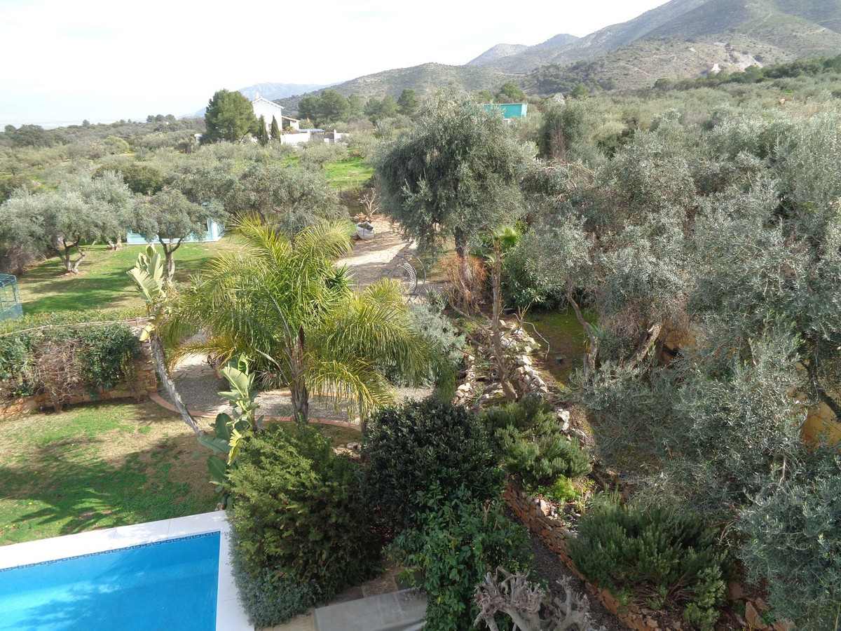 4 Bed Townhouse for sale in Alhaurín De La Torre Costa Del Sol, Málaga, Spain