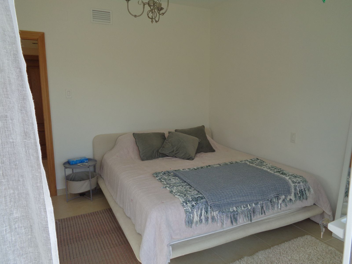 4 Bed Townhouse for sale in Alhaurín De La Torre Costa Del Sol, Málaga, Spain