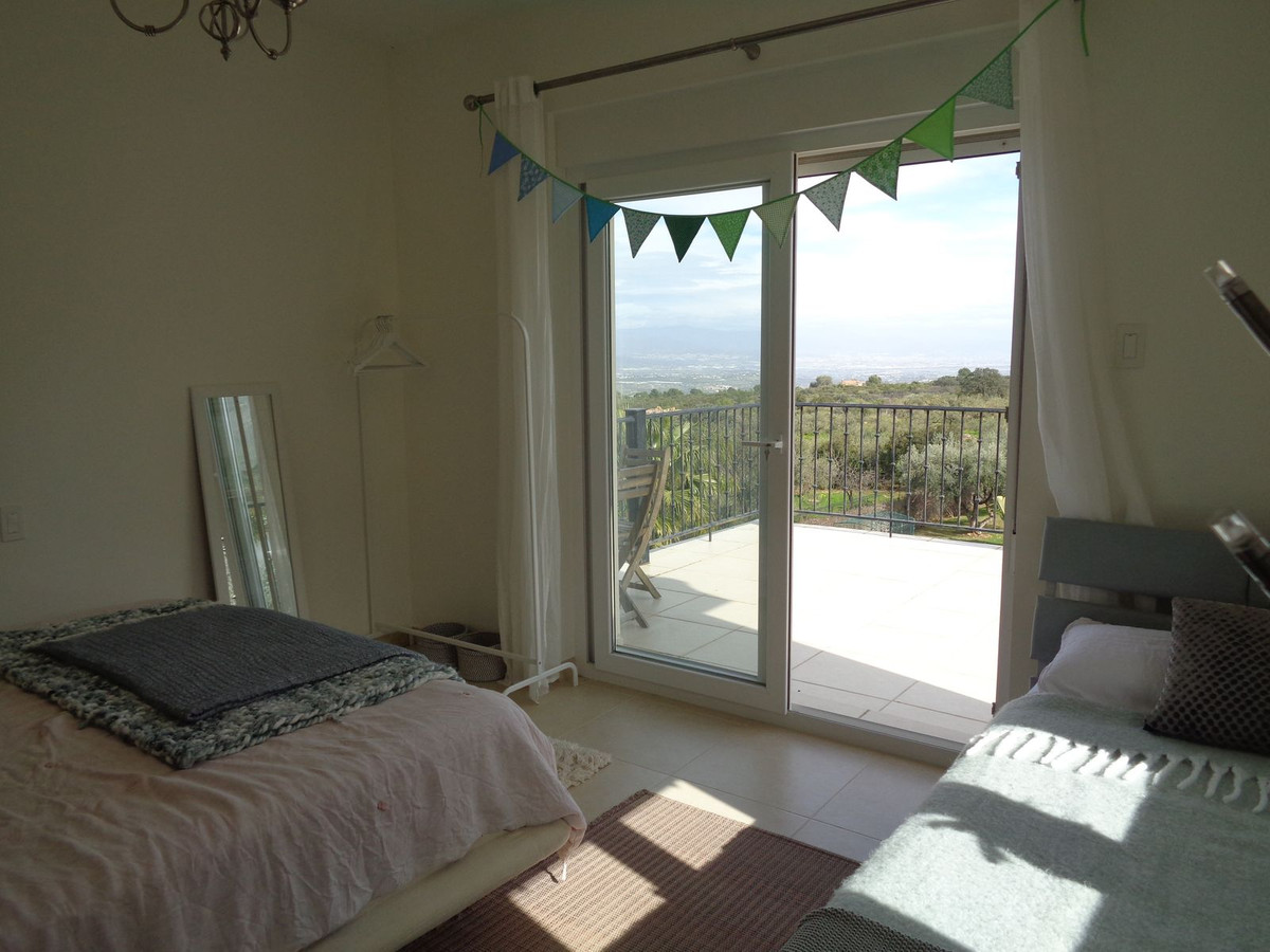 4 Bed Townhouse for sale in Alhaurín De La Torre Costa Del Sol, Málaga, Spain
