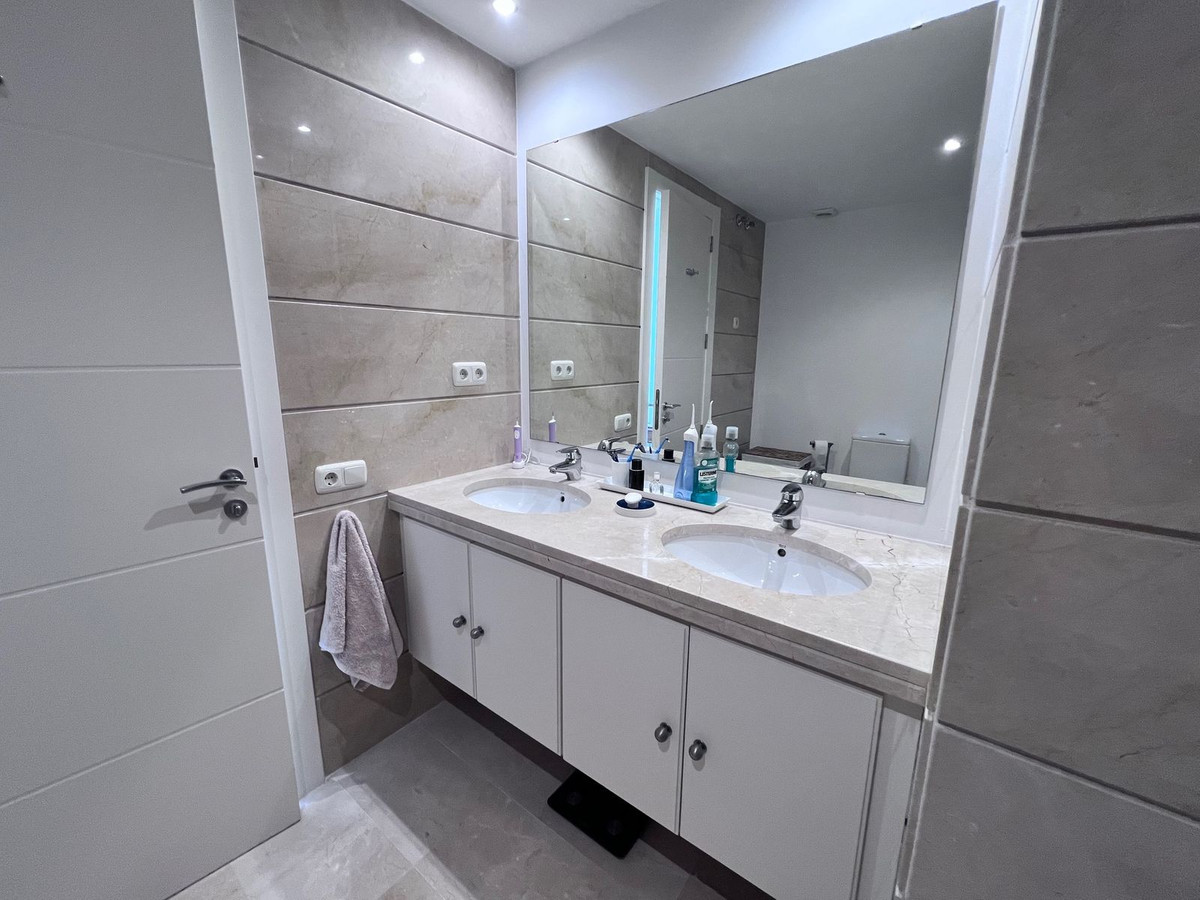 Se vende Adosada de 2 dormitorios en Costa Del Sol, Málaga, España