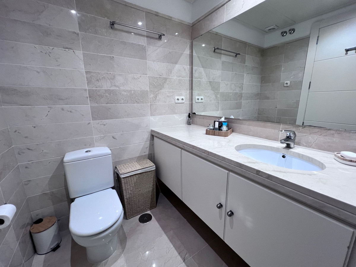 Se vende Adosada de 2 dormitorios en Costa Del Sol, Málaga, España