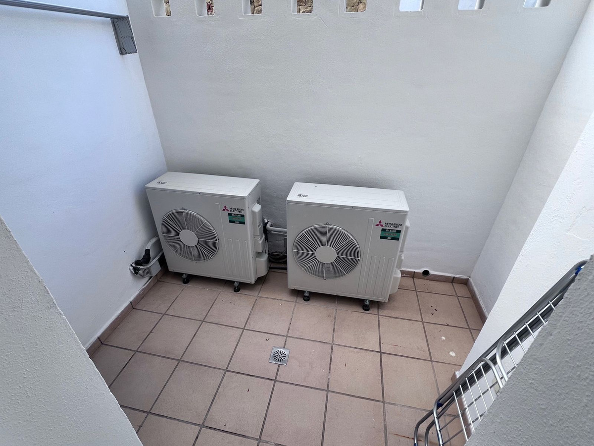 Se vende Adosada de 2 dormitorios en Costa Del Sol, Málaga, España