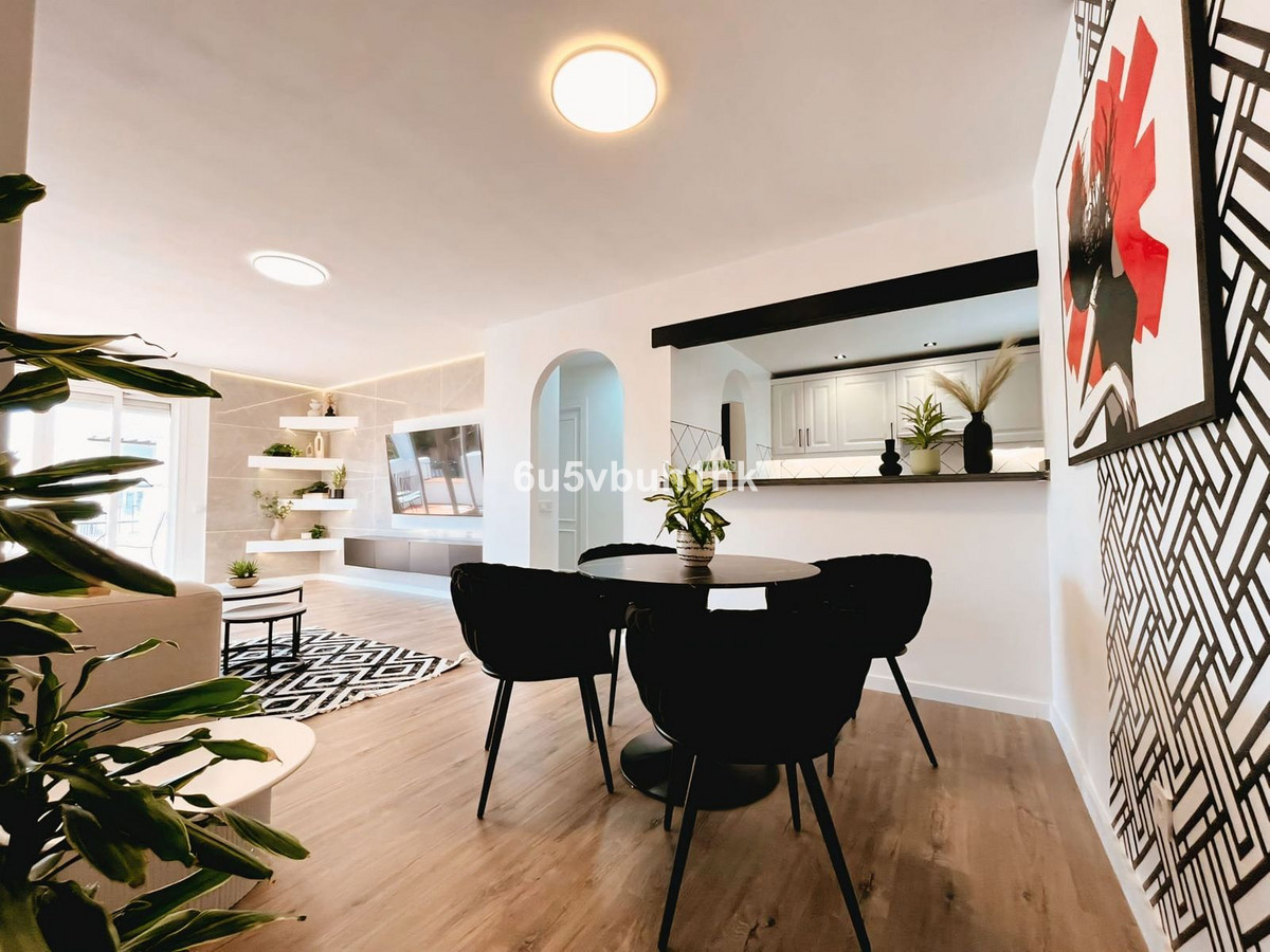 3 Bed Apartment for sale in El Paraiso Costa Del Sol, Málaga, Spain
