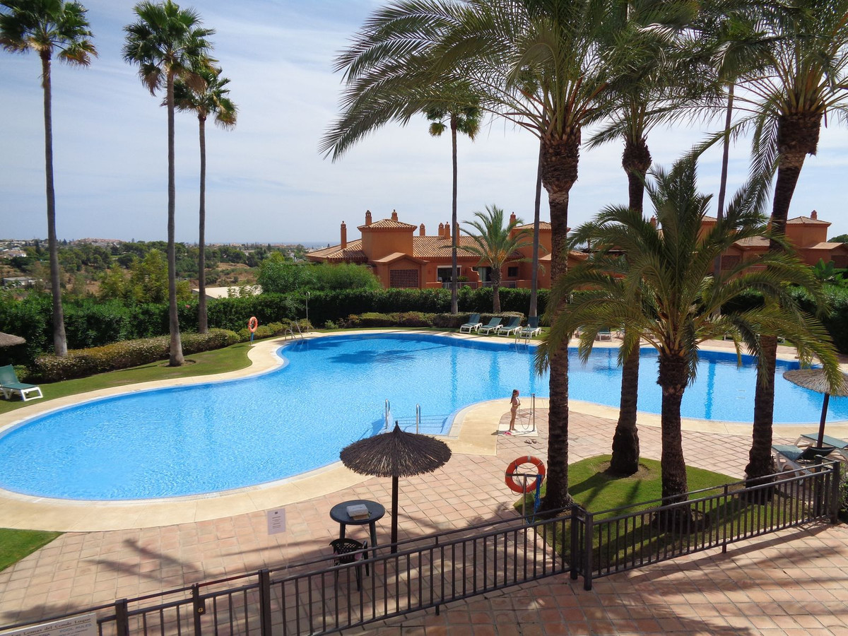 Se vende Apartamento Planta Media de 2 dormitorios en Costa Del Sol, Málaga, España