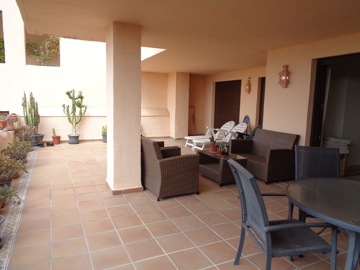 Se vende Apartamento Planta Media de 2 dormitorios en Costa Del Sol, Málaga, España