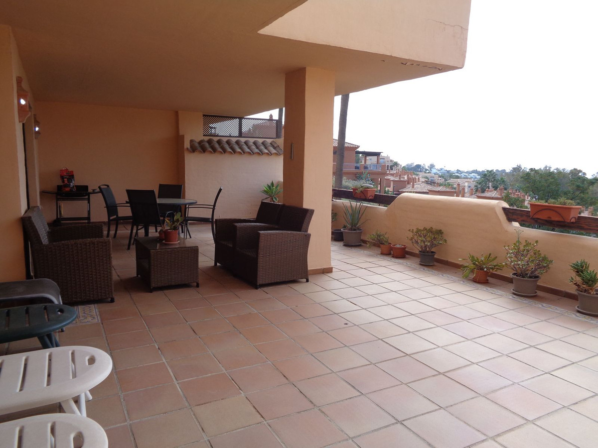 Se vende Apartamento Planta Media de 2 dormitorios en Costa Del Sol, Málaga, España