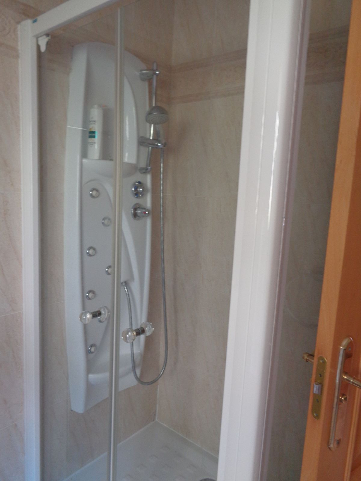 Se vende Apartamento Planta Media de 2 dormitorios en Costa Del Sol, Málaga, España