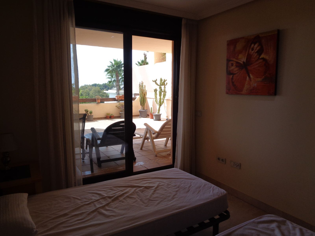 Se vende Apartamento Planta Media de 2 dormitorios en Costa Del Sol, Málaga, España