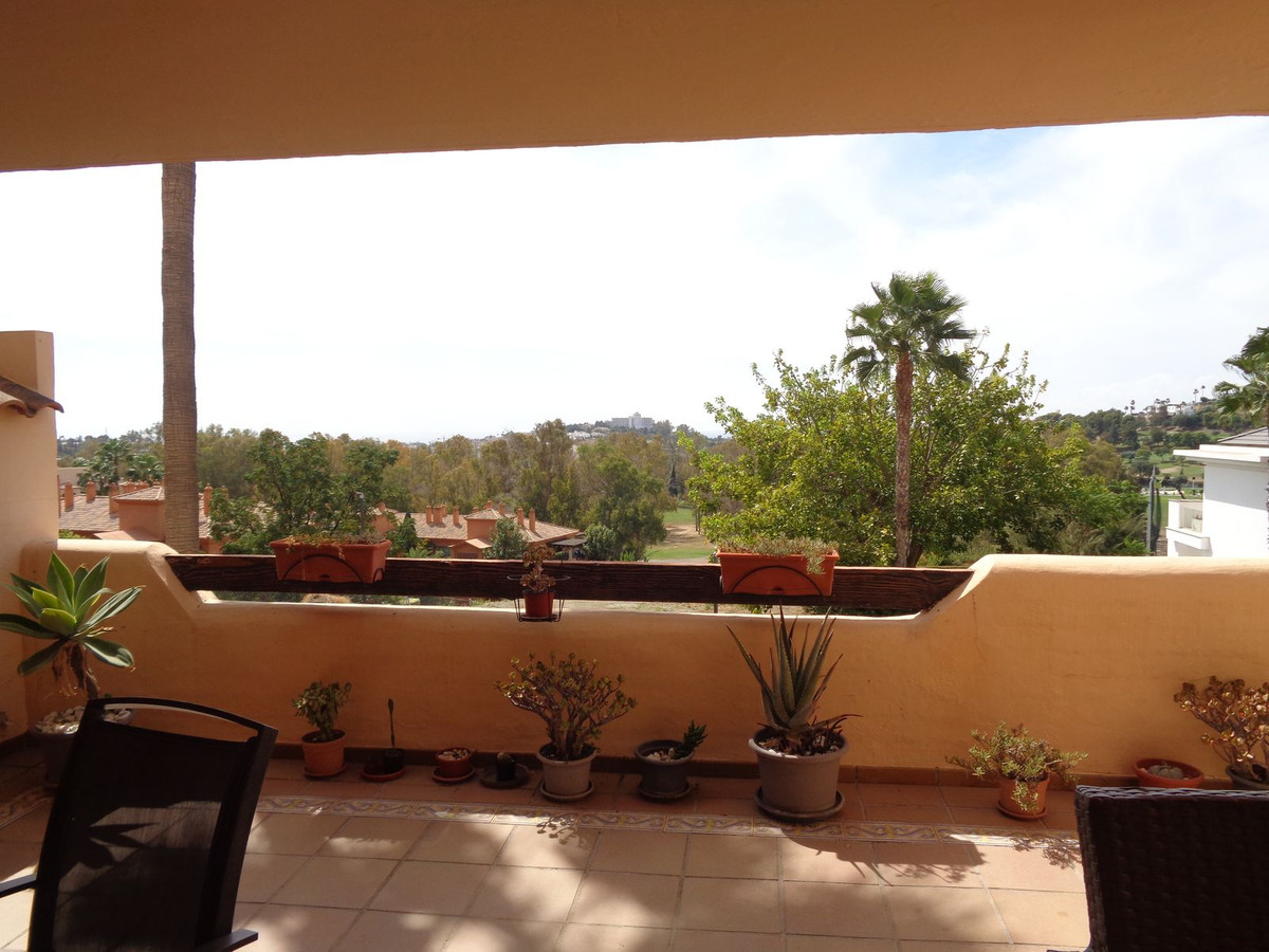 Se vende Apartamento Planta Media de 2 dormitorios en Costa Del Sol, Málaga, España