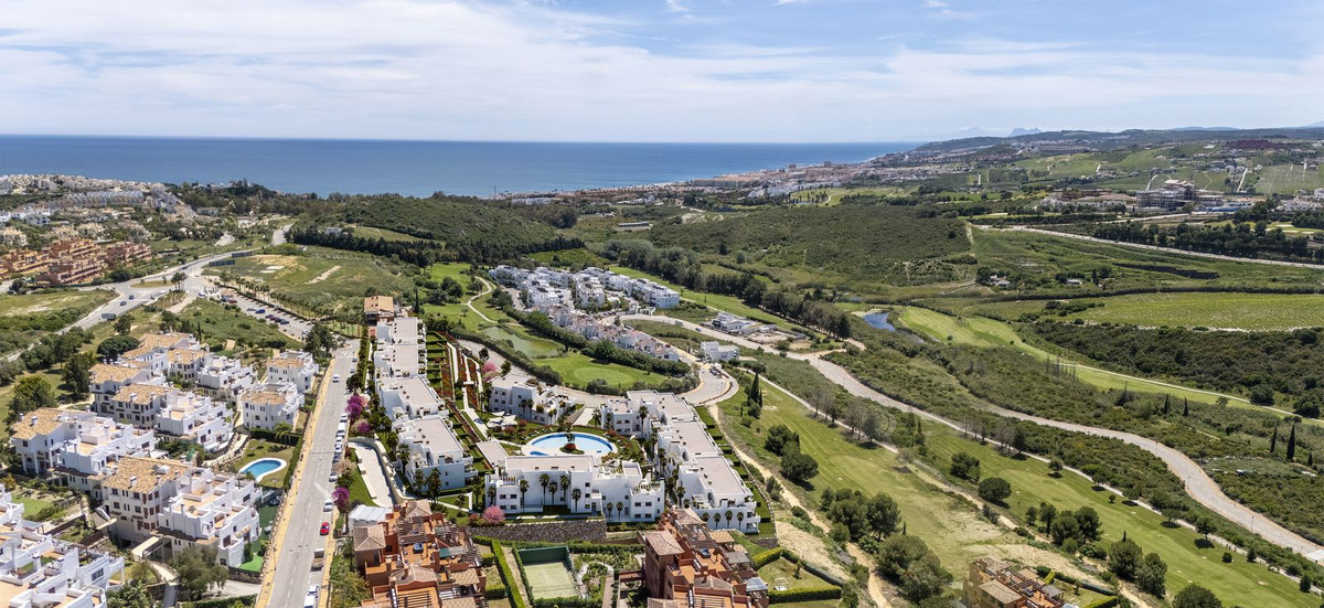 2 Bed Apartment for sale in Casares Costa Del Sol, Málaga, Spain