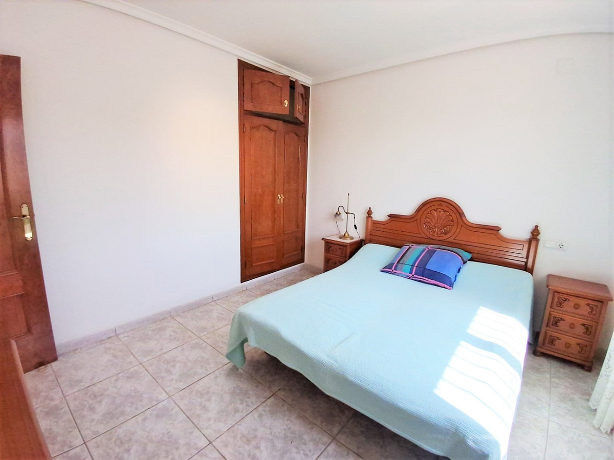 Se vende Villa - Chalet de 3 dormitorios en Costa Blanca, Alicante, España