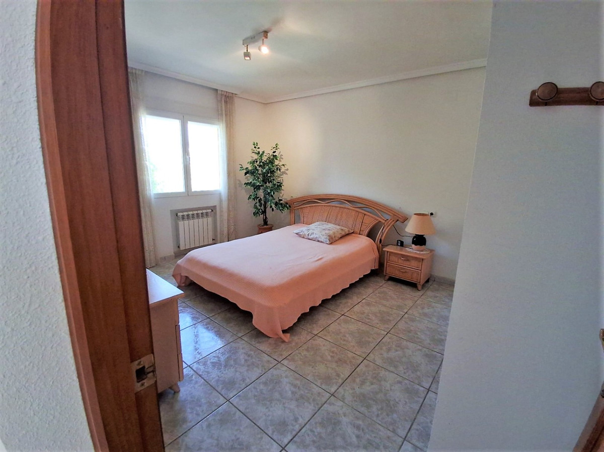 Se vende Villa - Chalet de 3 dormitorios en Costa Blanca, Alicante, España