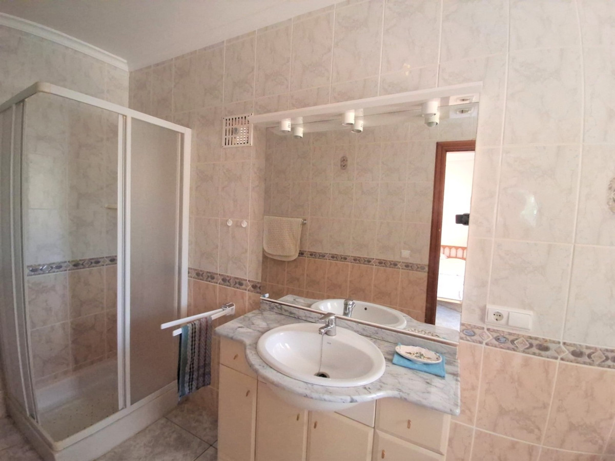 Se vende Villa - Chalet de 3 dormitorios en Costa Blanca, Alicante, España
