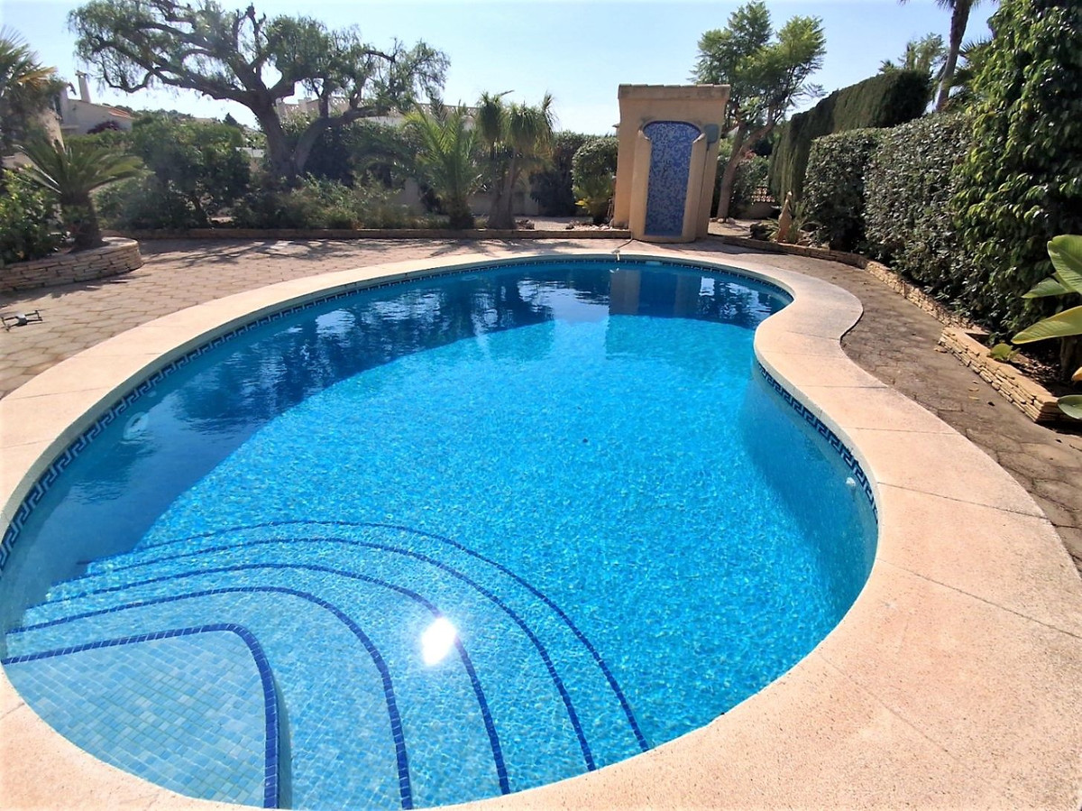 Se vende Villa - Chalet de 3 dormitorios en Costa Blanca, Alicante, España
