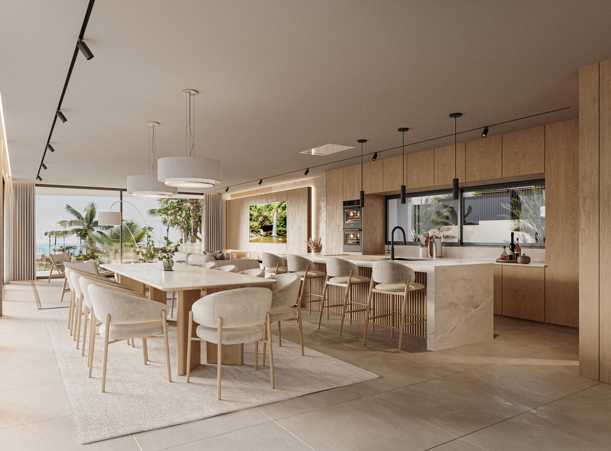 Se vende Villa - Chalet de 6 dormitorios en Costa Del Sol, Cadiz, España