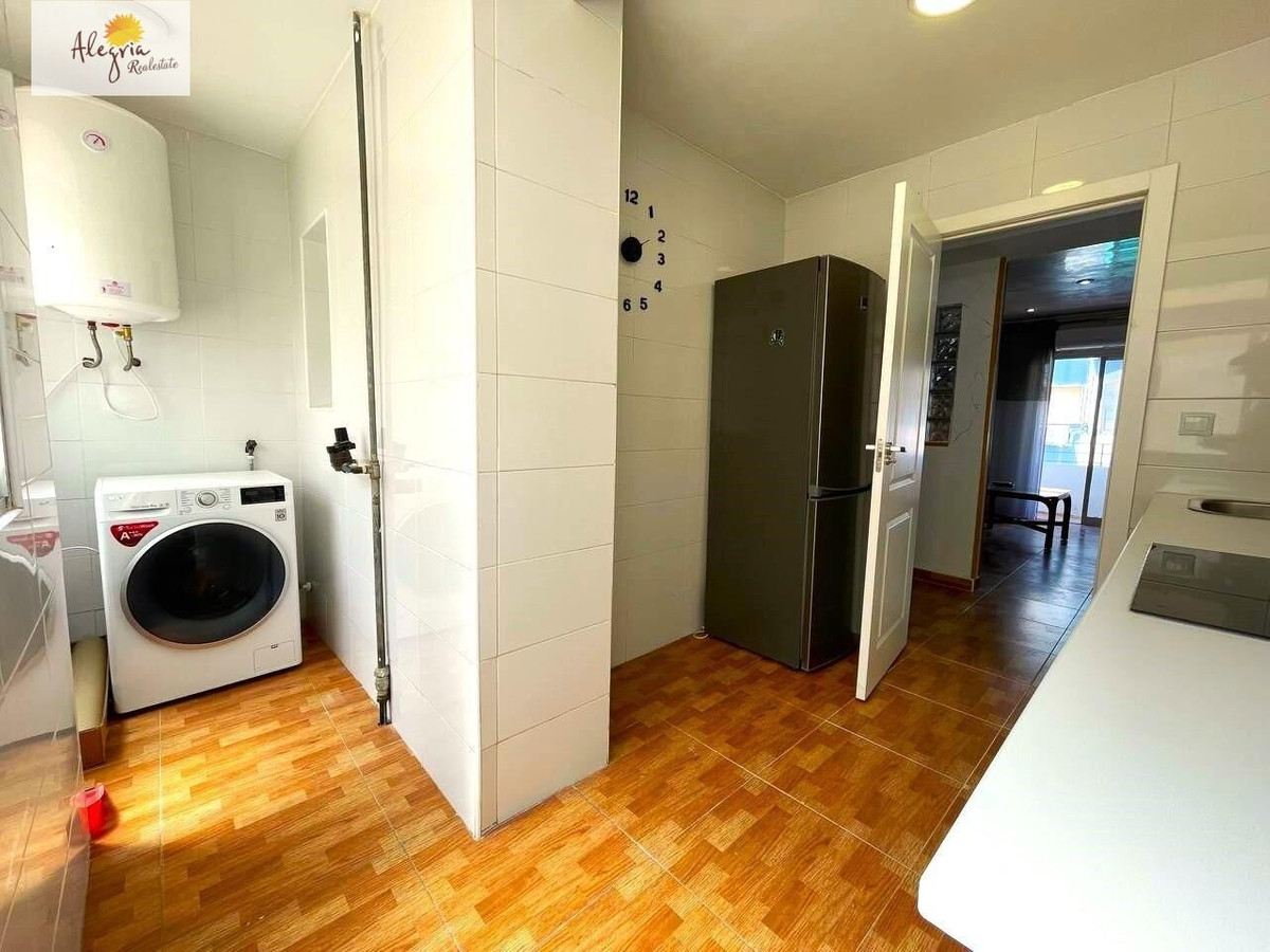 Se vende Apartamento Planta Media de 3 dormitorios en Costa Blanca, Alicante, España