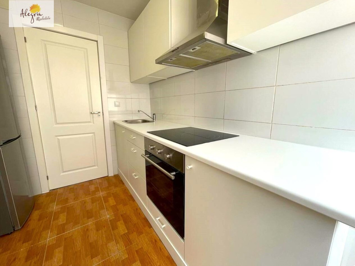 Se vende Apartamento Planta Media de 3 dormitorios en Costa Blanca, Alicante, España