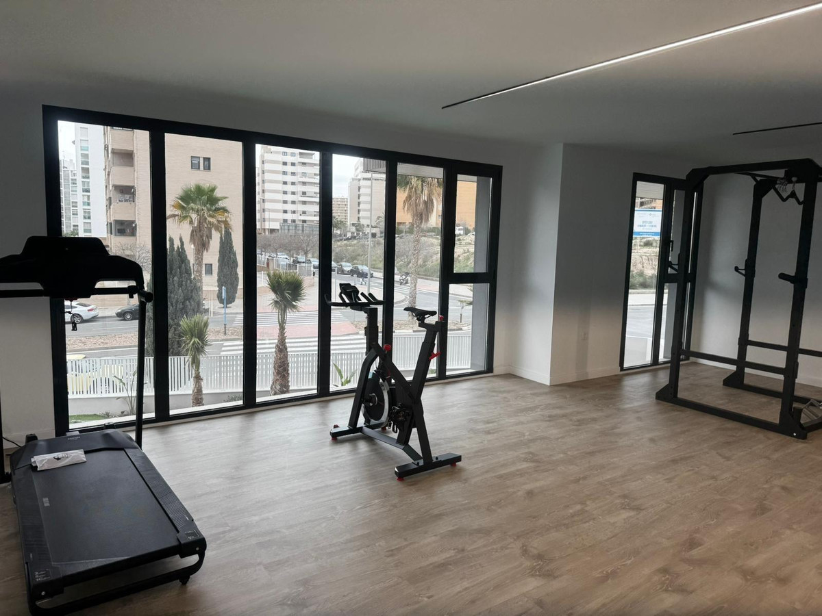 Se vende Apartamento Planta Media de 2 dormitorios en Costa Blanca, Alicante, España