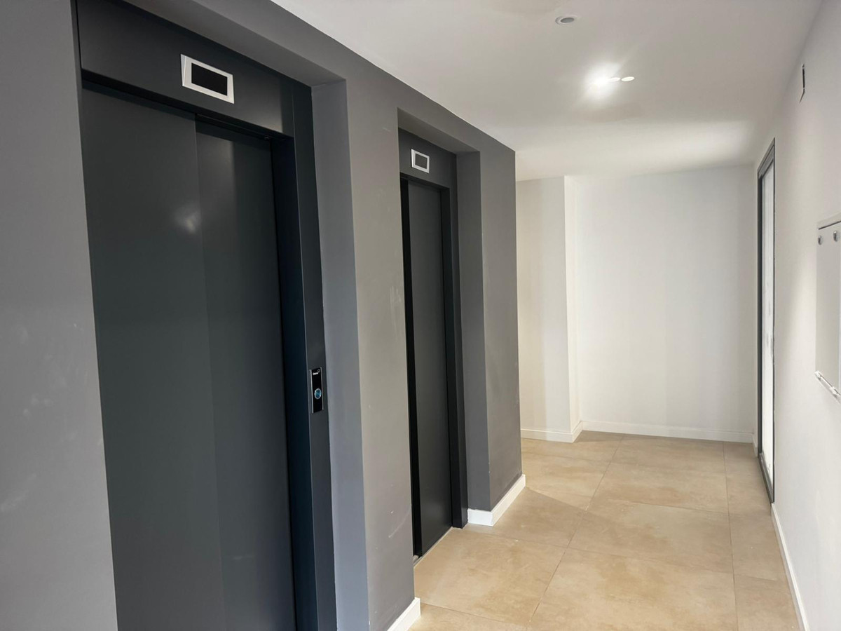 Se vende Apartamento Planta Media de 2 dormitorios en Costa Blanca, Alicante, España