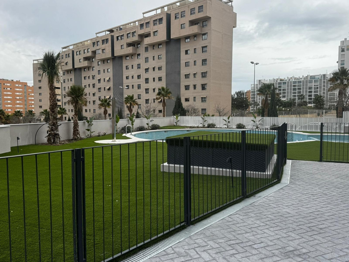 Se vende Apartamento Planta Media de 2 dormitorios en Costa Blanca, Alicante, España