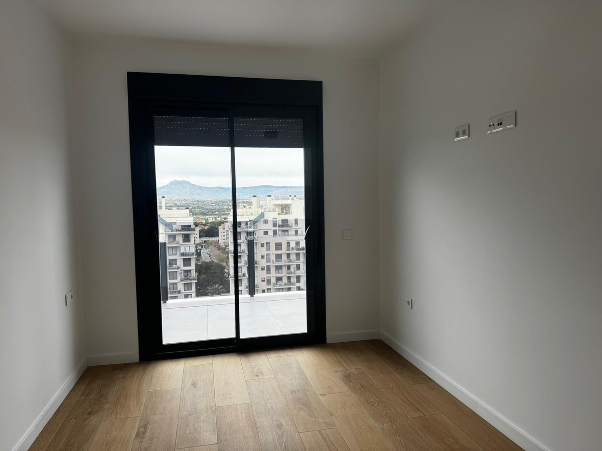 Se vende Apartamento Planta Media de 2 dormitorios en Costa Blanca, Alicante, España