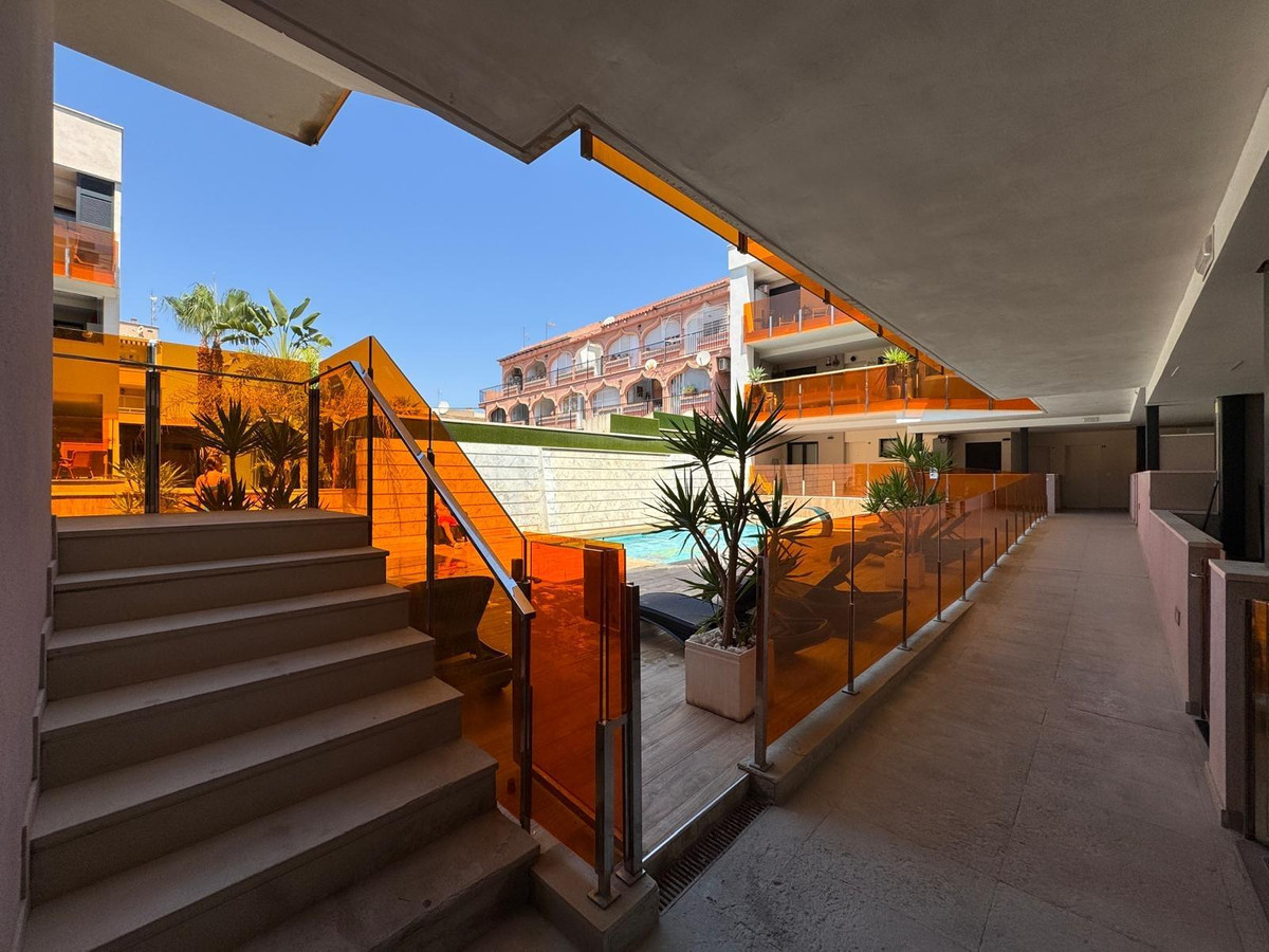 Se vende Apartamento Planta Media de 3 dormitorios en Costa Blanca, Alicante, España