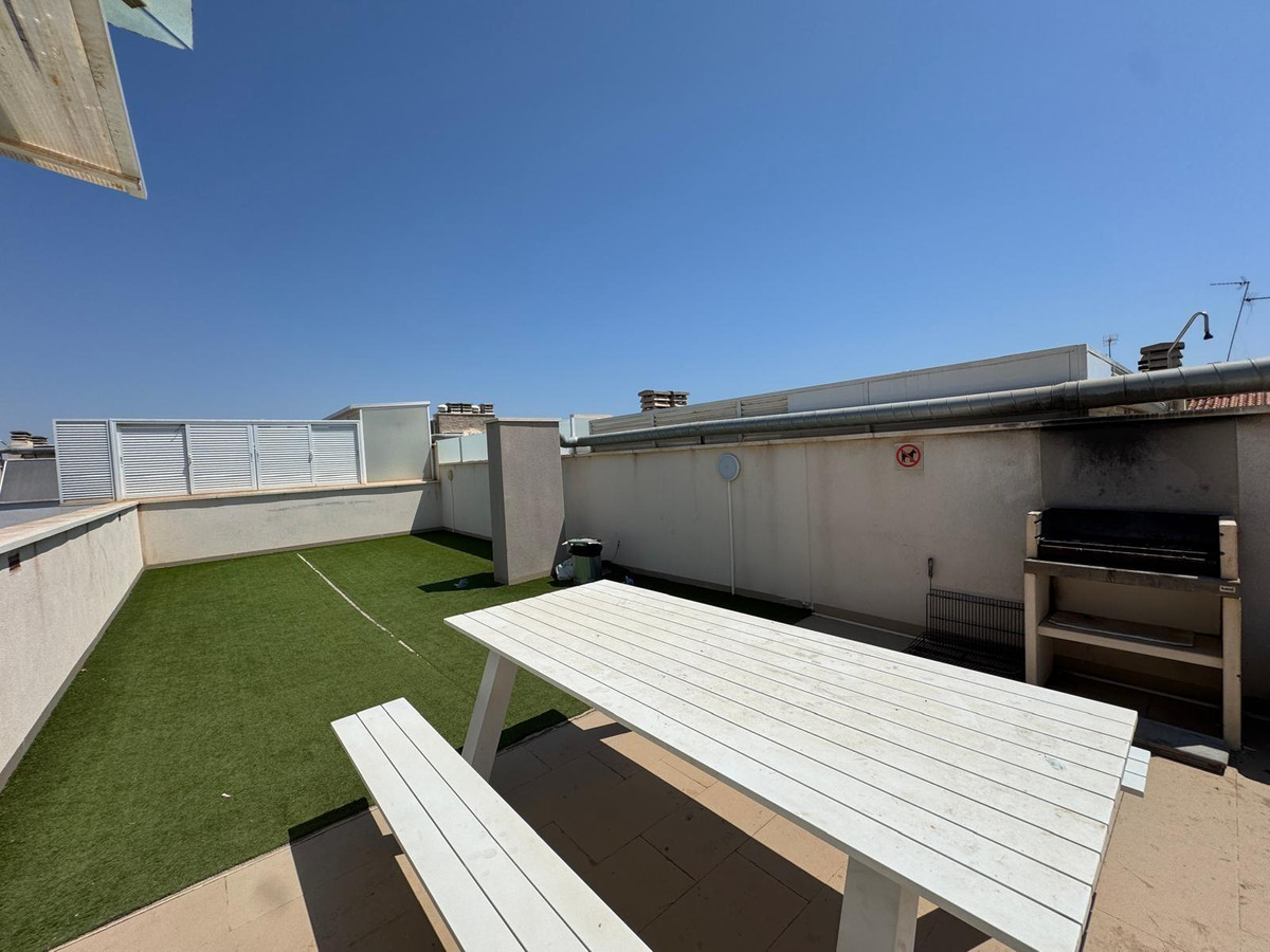 Se vende Apartamento Planta Media de 3 dormitorios en Costa Blanca, Alicante, España