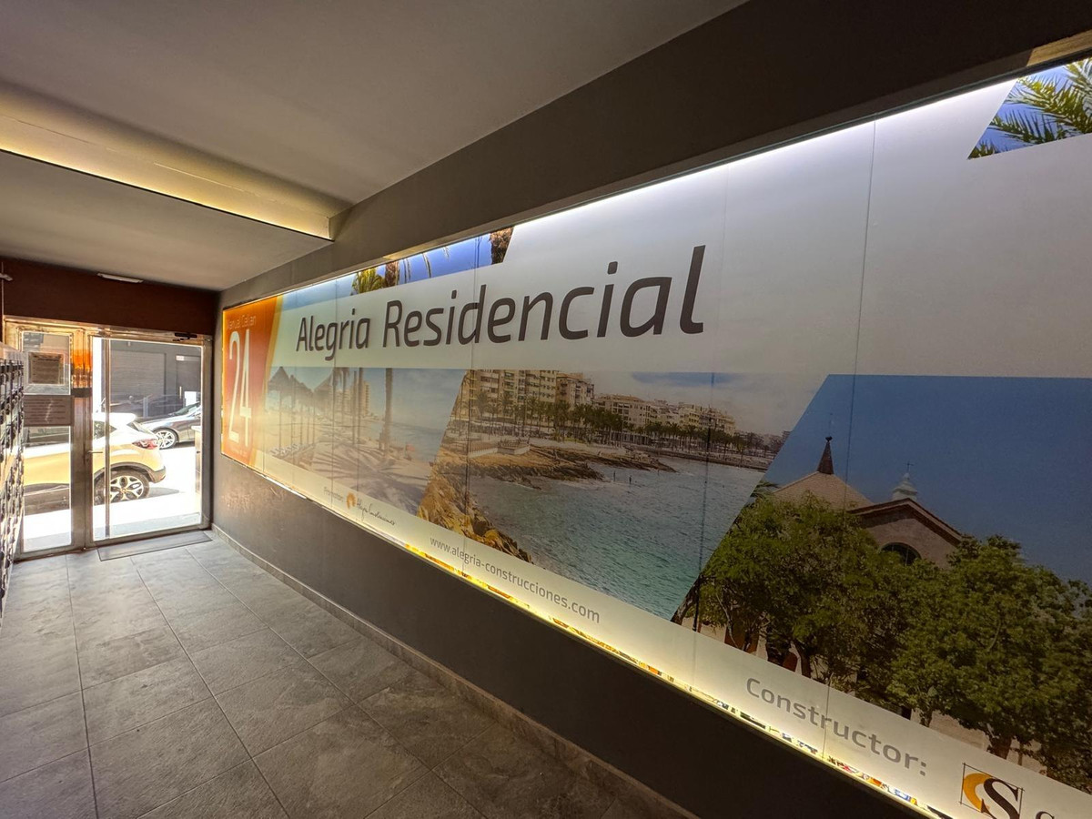 Se vende Apartamento Planta Media de 3 dormitorios en Costa Blanca, Alicante, España