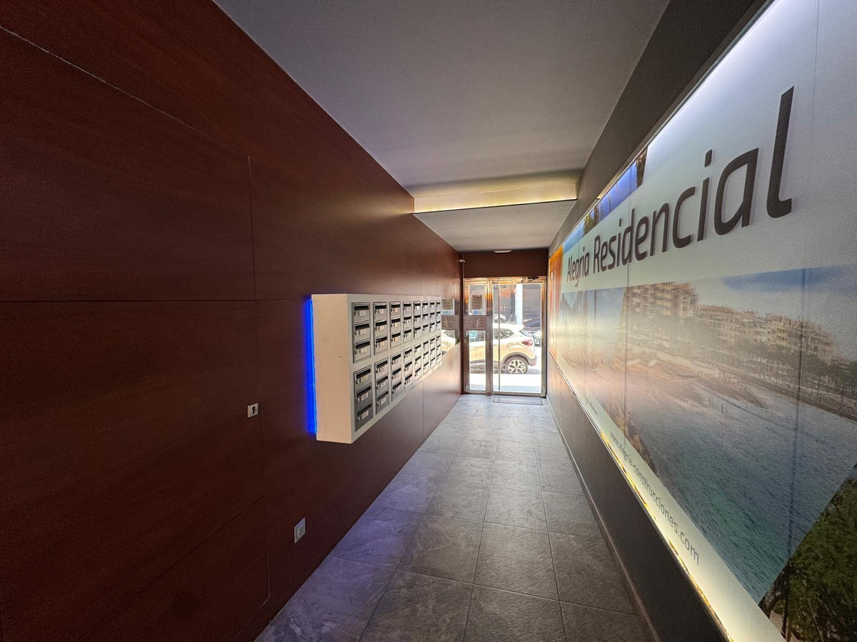 Se vende Apartamento Planta Media de 3 dormitorios en Costa Blanca, Alicante, España