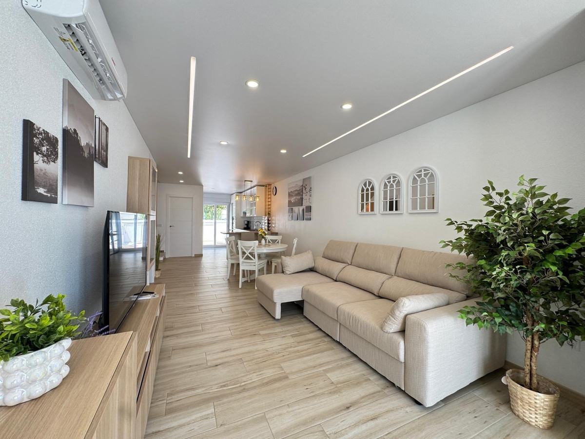 Se vende Bungalow de 3 dormitorios en Costa Blanca, Alicante, España